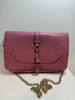 Gucci Pink Pebbled Leather Jackie 1961 Chain Wallet